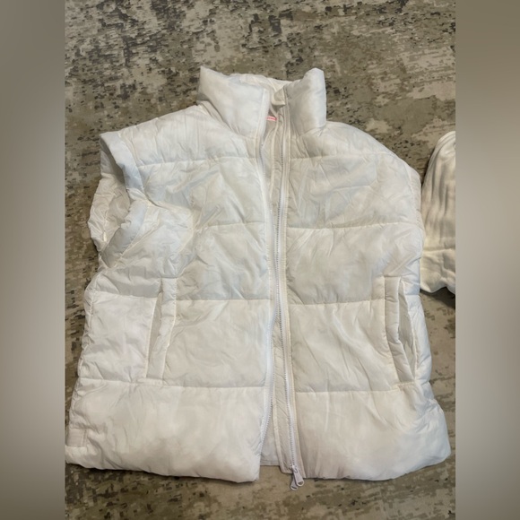 COPY - FP Movement In a Bubble Puffer Vest - Picture 3 of 3